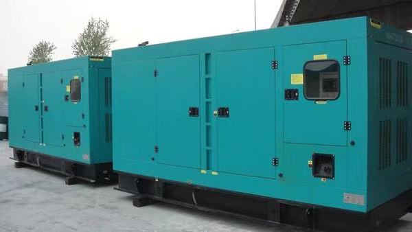 金江镇康明斯400kw大型柴油二手发电机组
