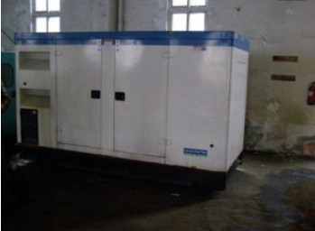 金江镇康明斯150kw大型柴油二手发电机组
